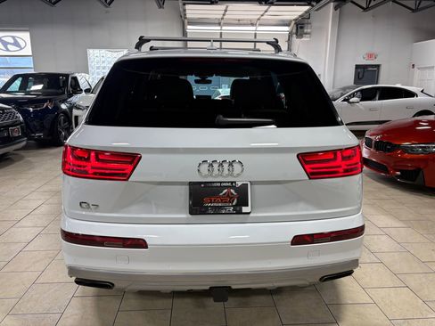 Used 2019 Audi Q7 3.0T Premium Plus w/ Premium Plus Package AWD/4WD image 12