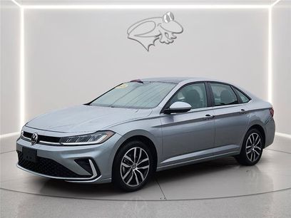 Used 2025 Volkswagen Jetta SE