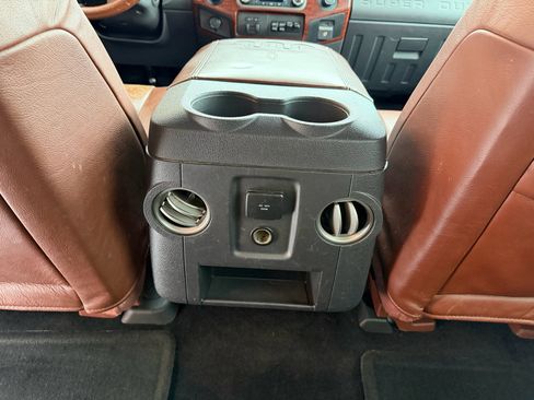 Used 2012 Ford F350 King Ranch w/ King Ranch w/Chrome Pkg image 32