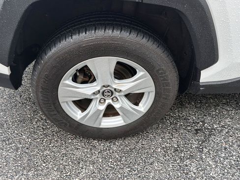 Used 2020 Toyota RAV4 XLE FWD image 35
