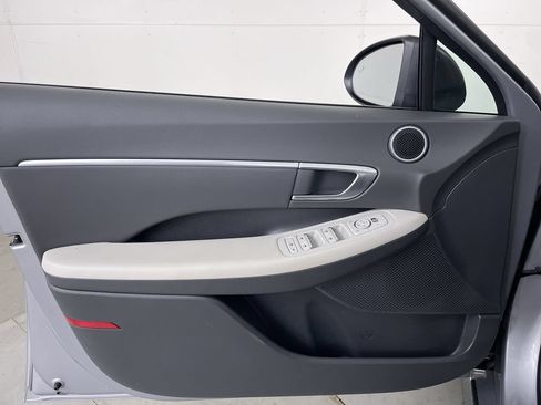 Used 2023 Hyundai Sonata SEL FWD image 10