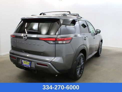 New 2026 Nissan Pathfinder SL image 4