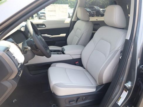New 2026 Nissan Pathfinder SL w/ SL Premium Package AWD/4WD image 20