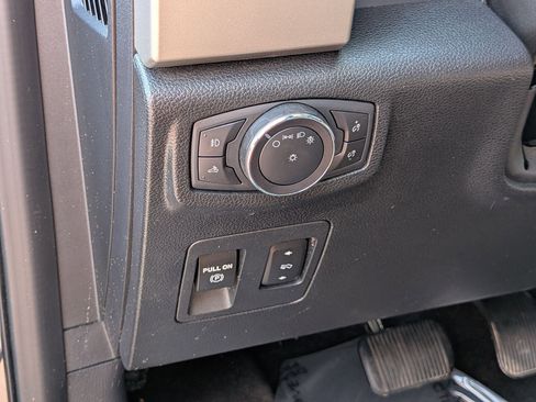 Used 2020 Ford F150 Lariat AWD/4WD image 14