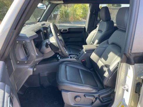 New 2025 Ford Bronco Badlands AWD/4WD image 2
