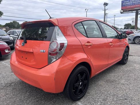 Used 2013 Toyota Prius C Two image 8