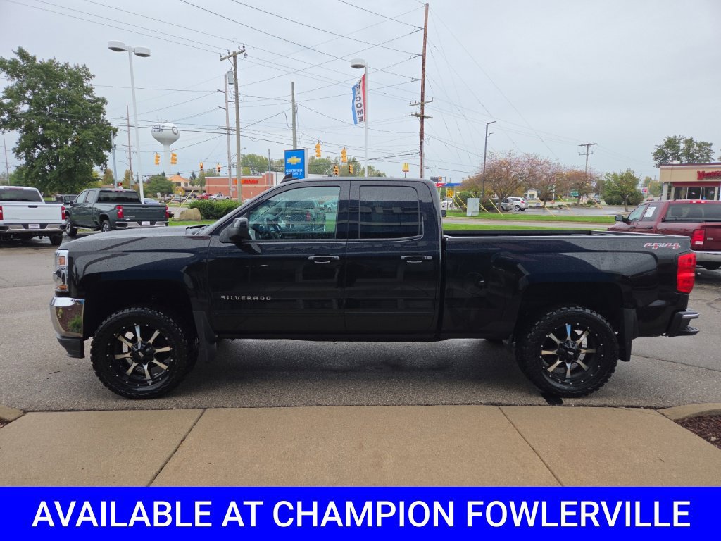Used 2017 Chevrolet Silverado 1500 LT w/ All Star Edition AWD/4WD image 7