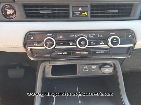 Used 2023 Honda Pilot EX-L image 10