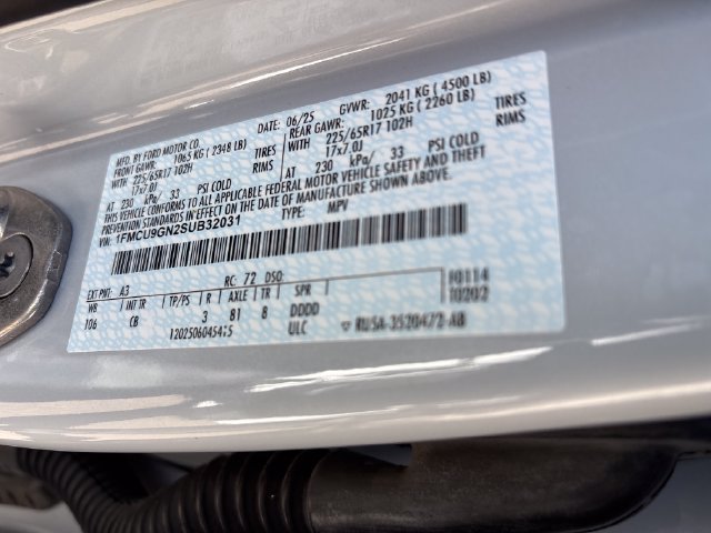 Used 2025 Ford Escape Active AWD/4WD image 9