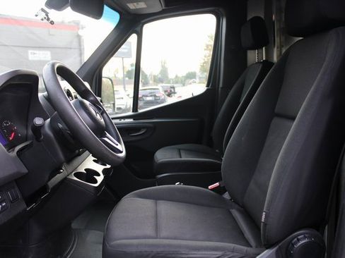 Used 2019 Mercedes-Benz Sprinter 144 Cargo image 7