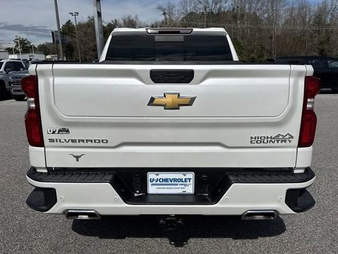 Used 2021 Chevrolet Silverado 1500 High Country AWD/4WD image 4
