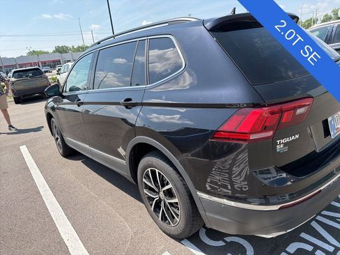 Used 2021 Volkswagen Tiguan SE AWD/4WD image 3