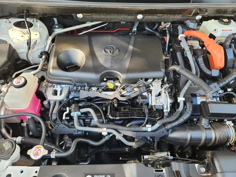 Used 2020 Toyota RAV4 XSE image 40