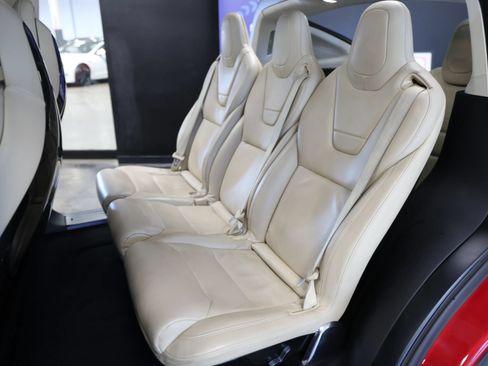 Used 2016 Tesla Model X 90D AWD/4WD image 45