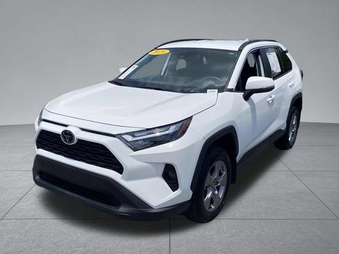 Used 2025 Toyota RAV4 XLE FWD image 2