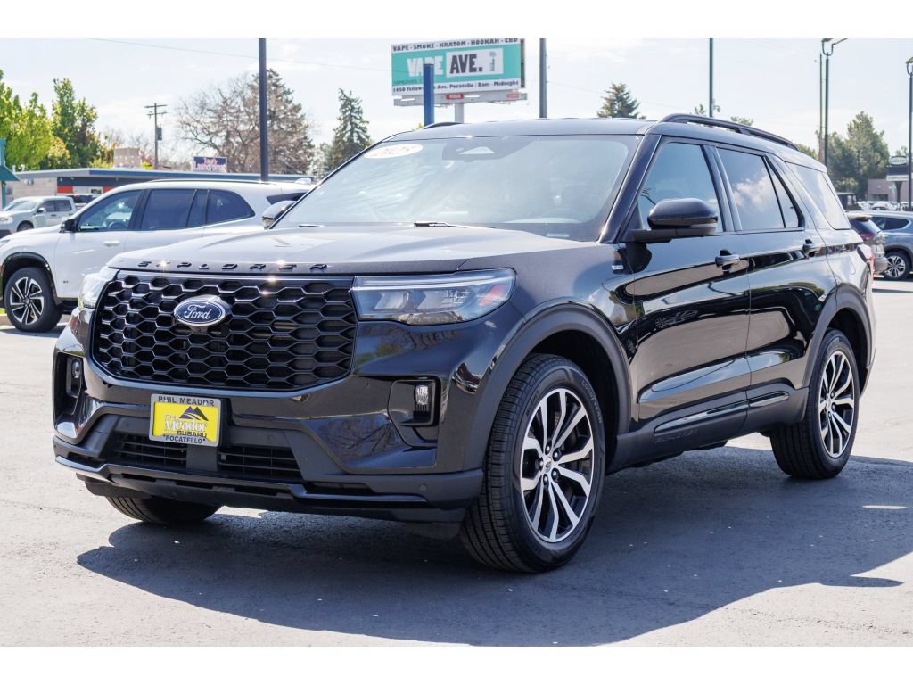 Used 2025 Ford Explorer ST-Line AWD/4WD image 7