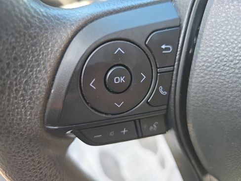 Used 2024 Toyota RAV4 XLE image 21