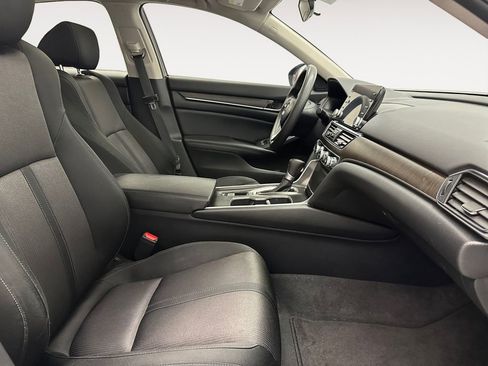 Used 2020 Honda Accord EX image 15