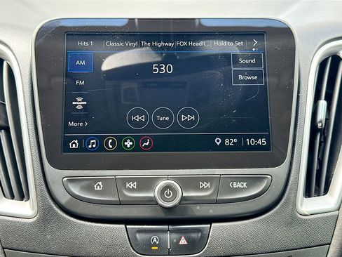 Used 2022 Chevrolet Malibu LT image 14