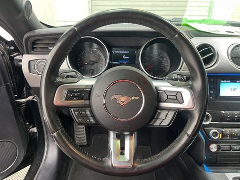 Used 2019 Ford Mustang GT RWD image 17