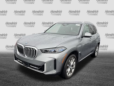 Certified 2026 BMW X5 sDrive40i image 9