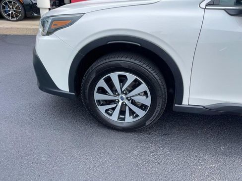 Used 2021 Subaru Outback Premium image 6