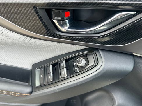 Used 2019 Subaru Crosstrek 2.0i Limited image 10