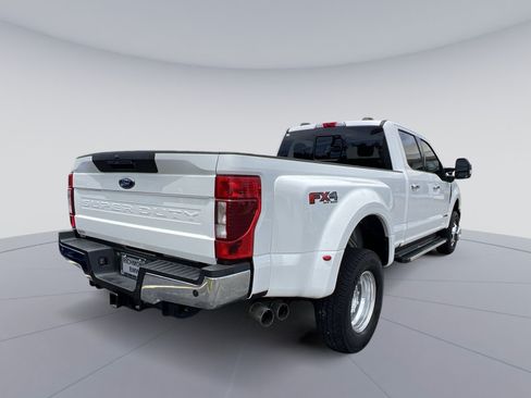 Used 2022 Ford F350 Lariat w/ Lariat Ultimate Package AWD/4WD image 9