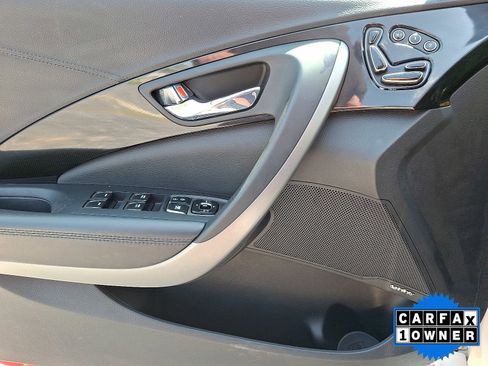 Used 2013 Hyundai Azera w/ Technology Pkg FWD image 19