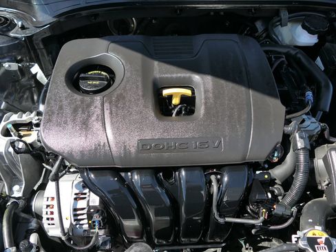 Used 2024 Kia Forte GT-Line FWD image 28