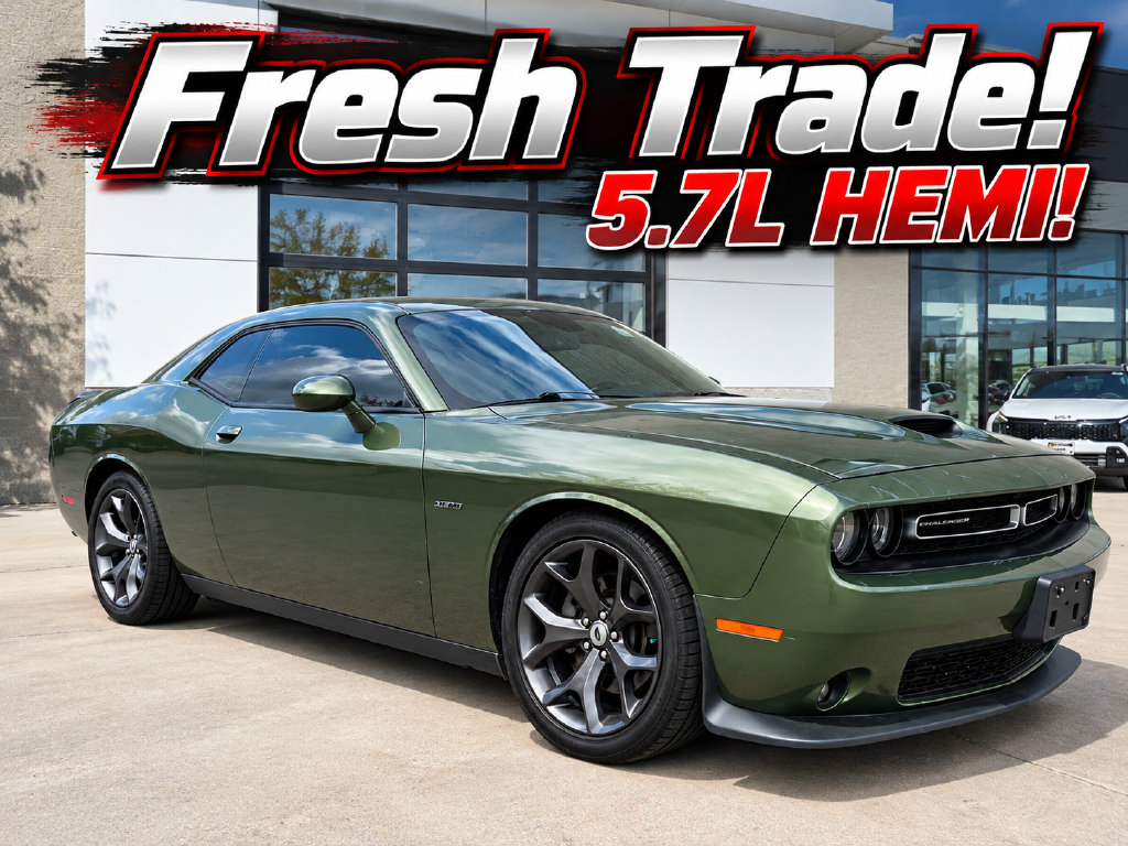 Used 2019 Dodge Challenger R/T RWD image 1