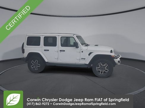 Certified 2025 Jeep Wrangler Sahara image 16