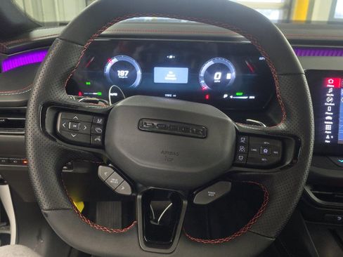 Used 2024 Dodge Charger Daytona Scat Pack w/ Plus Group image 8