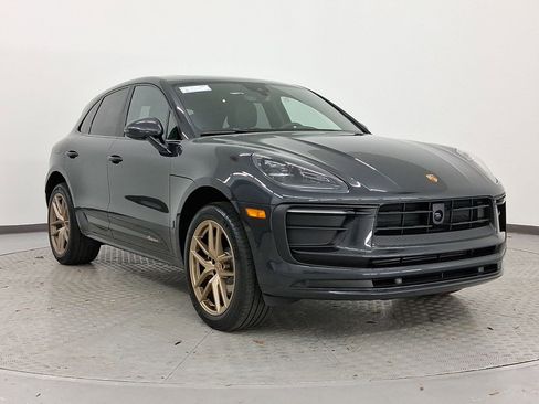 New 2026 Porsche Macan image 7