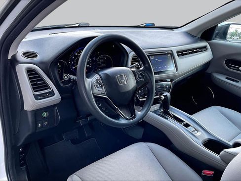 Used 2016 Honda HR-V EX image 17