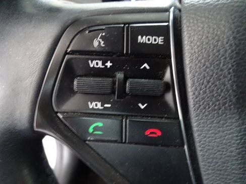 Used 2016 Hyundai Sonata Sport w/ Option Group 1V FWD image 7