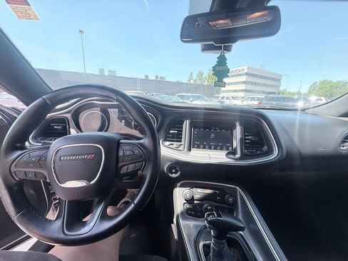 Used 2018 Dodge Challenger SXT RWD image 17