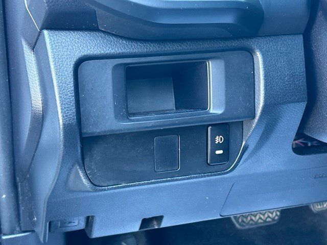 Used 2016 Toyota Tacoma SR w/ SR Convenience Package AWD/4WD image 19