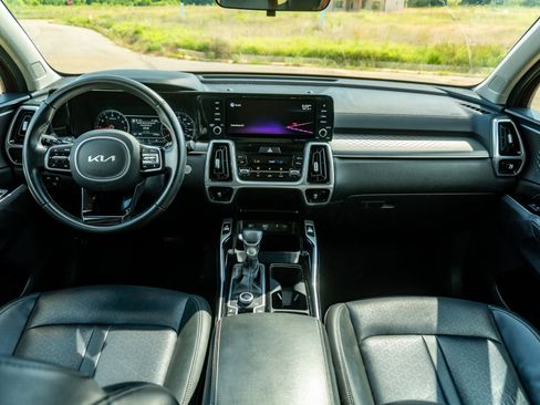 Used 2022 Kia Sorento SX AWD/4WD image 22