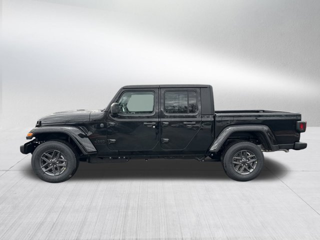 New 2026 Jeep Gladiator Sport AWD/4WD image 9