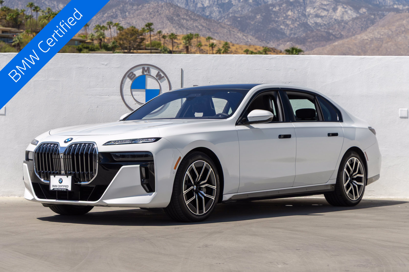 Certified 2025 BMW 760i xDrive AWD/4WD image 1
