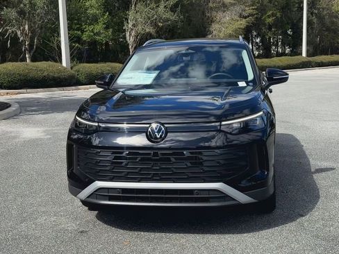 New 2026 Volkswagen Tiguan SE image 3