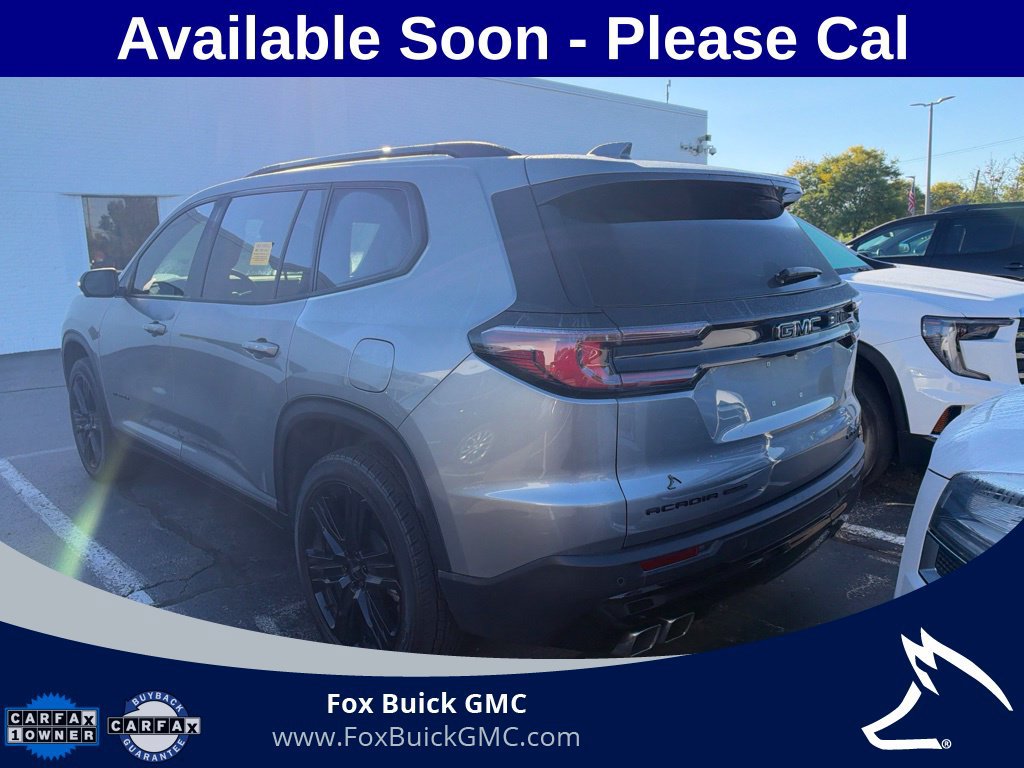 Used 2025 GMC Acadia Elevation w/ Elevation Premium Package AWD/4WD image 5