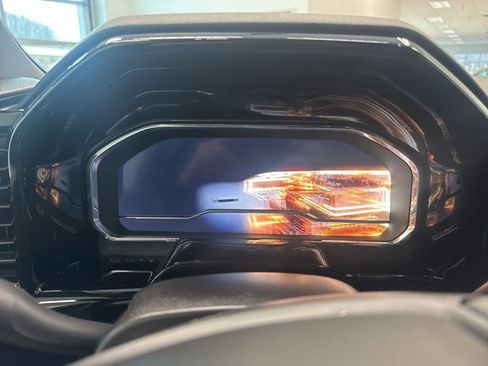 Used 2025 Chevrolet Silverado 1500 LT w/ Work Truck Package AWD/4WD image 4