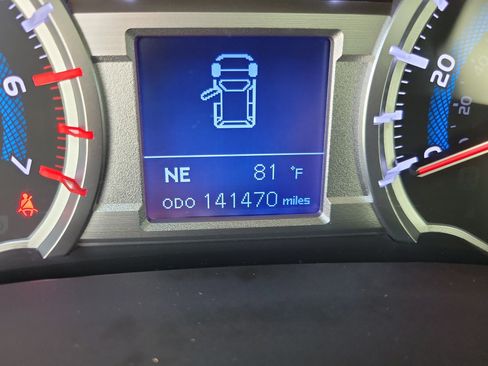 Used 2015 Toyota 4Runner SR5 RWD image 16