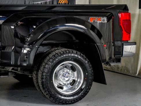 Used 2020 Ford F350 Lariat w/ Lariat Ultimate Package image 13