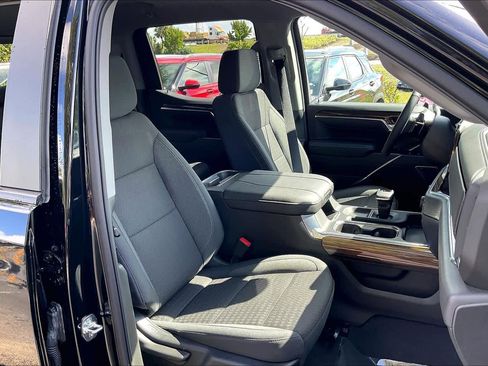 Certified 2026 Chevrolet Silverado 1500 LT Trail Boss w/ Convenience Package II AWD/4WD image 16