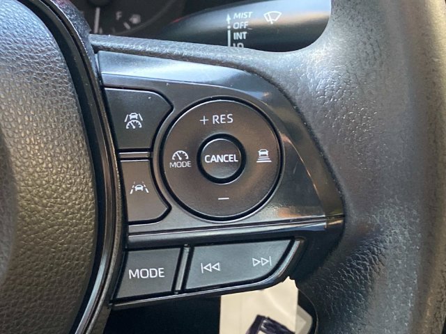 Used 2023 Toyota Corolla LE FWD image 18