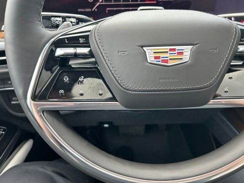 Certified 2026 Cadillac Escalade Platinum Sport w/ LPO, Floor Liner Package AWD/4WD image 2