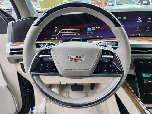 Certified 2025 Cadillac Escalade Sport Platinum image 26